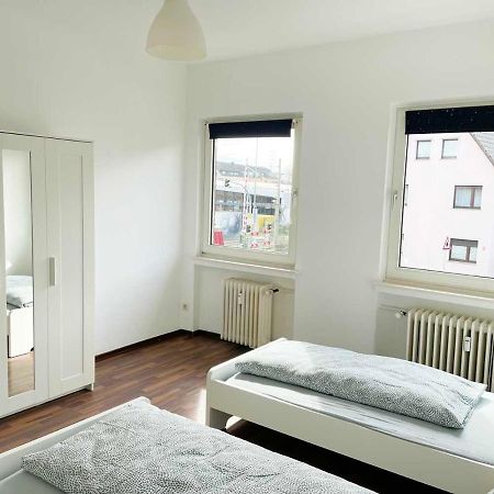 Apartment With 3 Rooms In Hürth Exteriör bild