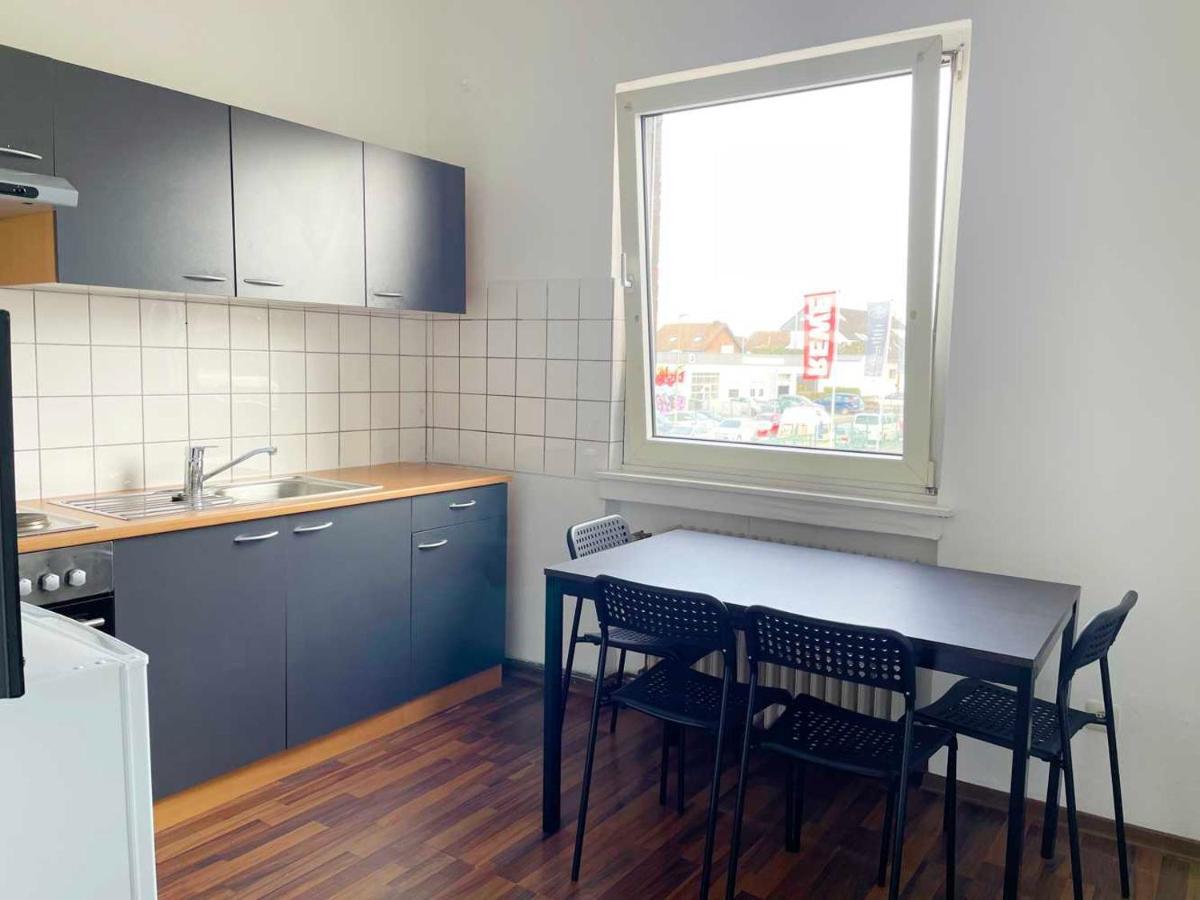 Apartment With 3 Rooms In Hürth Exteriör bild